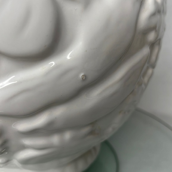 Porta White Embossed Cookie‎ Jar with Mushroom Lid Stoneware Made in Portugal - Picture 15 of 15